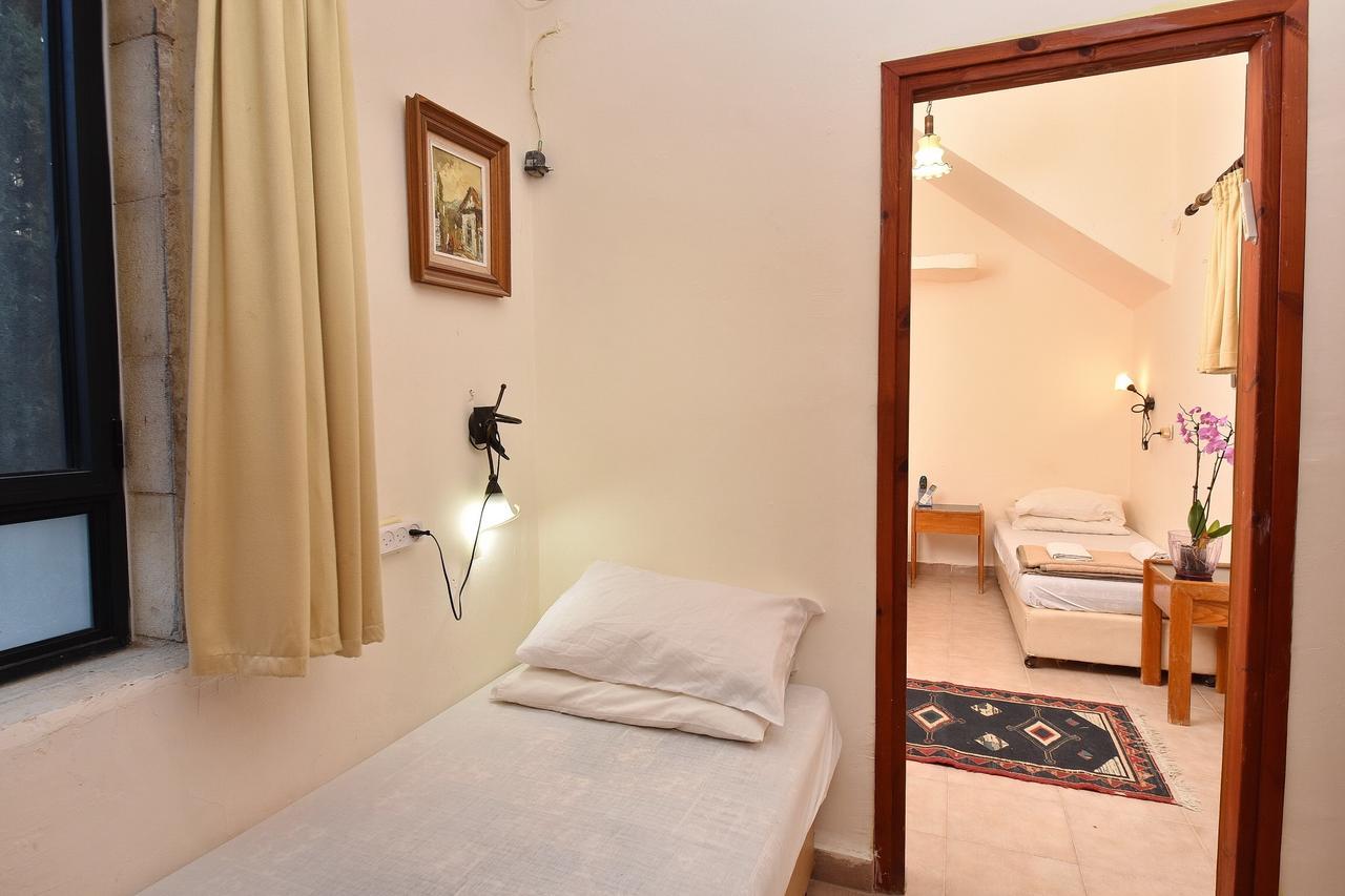 Carmel Hotel Safed Ngoại thất bức ảnh